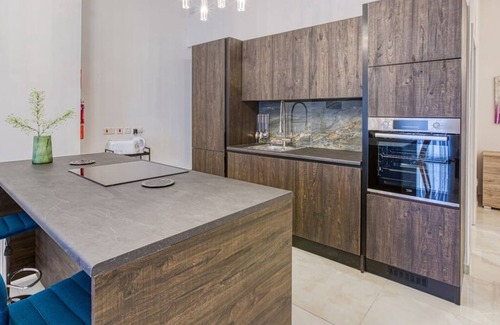 Mosta Apartment | Stylish 3BR home with large terrace in Mosta