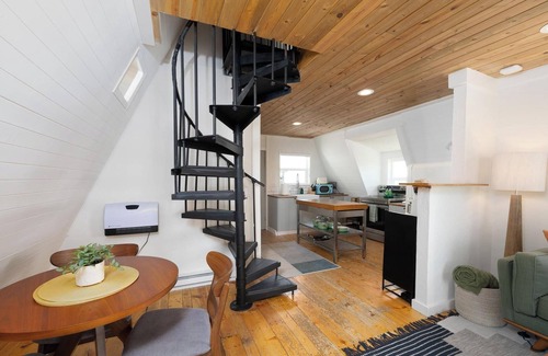 Fairplay Cabin | Stylish A-Frame Escape! Rare Fall Avails, Dogs OK, 45 mins to Breck, Stargazing!