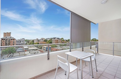 Burwood Apartment | Stylish and free parking 2b2b@Burwood