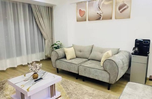 Nguluni Apartment | Stylish Apartment with a pool
