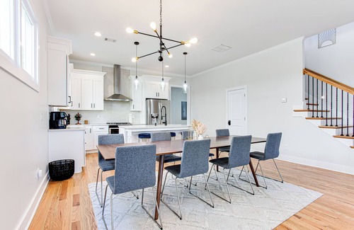 Edgewood House | Stylish Atlanta Retreat Close to Inman & Midtown