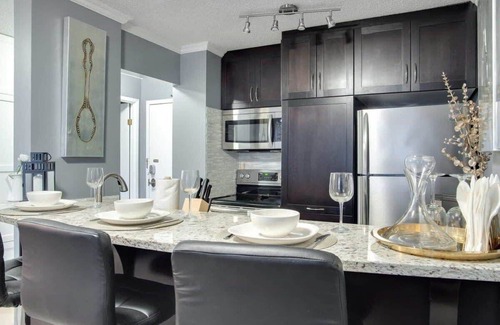 Eau Claire Apartment | Stylish City Center Apt | Free WiFi & Parking