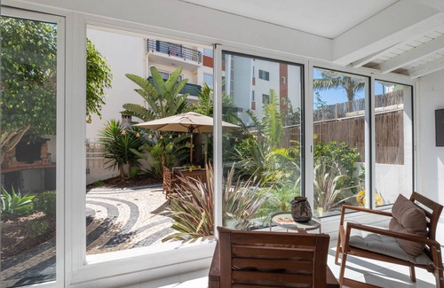 Garajau Apartment | Stylish Garden Apartment by GALMI