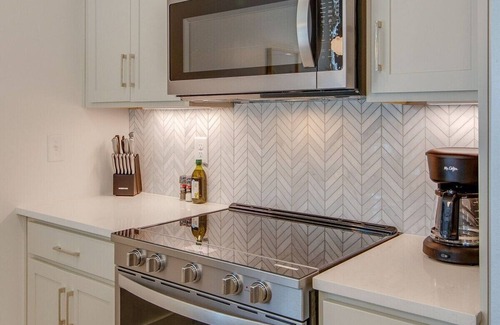 Greenwood House | Stylish Home in East Nashville for 10