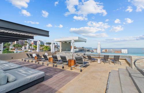 Emiliano Zapata House | Stylish Loft | Workspace, Rooftop Bar & Gym
