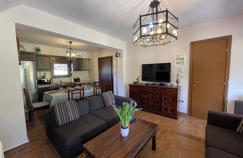 Vourvourou Villa | Stylish Maisonette With 3 Bedrooms in Vourvourou, Greece