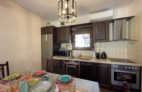 Vourvourou Villa | Stylish Maisonette With 3 Bedrooms in Vourvourou, Greece