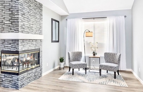 Romoland House | Stylish & Modern Retreat Near Diamond Valley Lake!