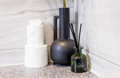 Fenham House | Stylish Newcastle Gem - Sleeps 9 - Parking