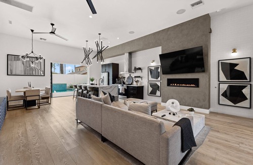 Arcadia Lite Villa | Stylish Paradise—Heated Pool & Spa Near Old Town