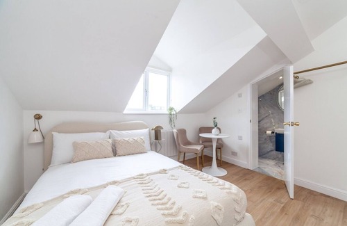 Brondesbury Apartment | Stylish & Petit Studio flat w/great tube connectio