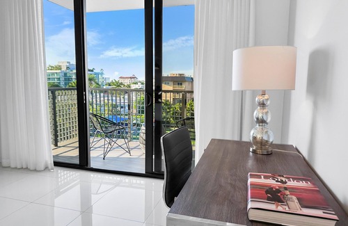 Bay Harbor Islands Apartment | Stylish, Spacious 1BR Penthouse w/Balcony + Daily Housekeeping
