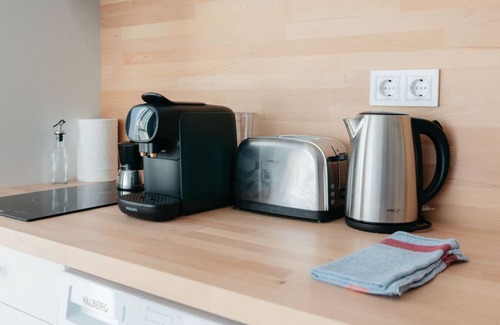 Jesus Apartment | Stylish Studio with Easy Access to Valencia's Best