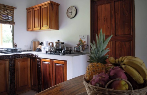 Savegre House | Stylish with Beach Access - Hot TUB & Table Tennis