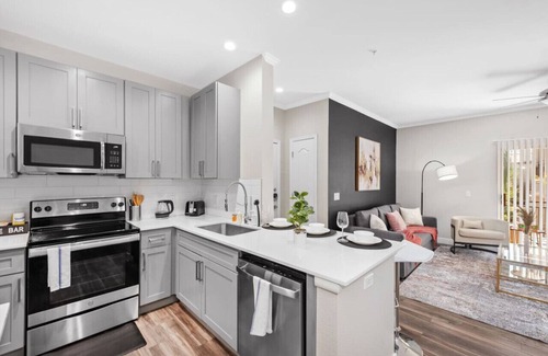 McDowell Mountain Apartments Apartment | Stylish2BR Gym Pool Parkng near Mayo Clnc Westwrld