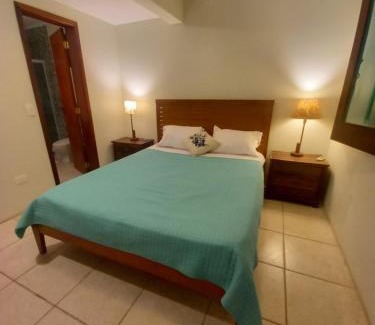 Itamambuca House | Suíte no Condomínio Itamambuca - Muito Perto da Praia !