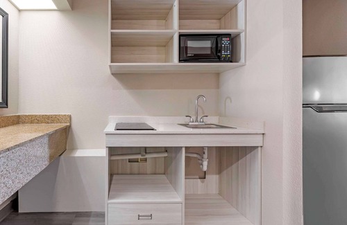 Orangeburg Hotel | Suburban Studios Orangeburg