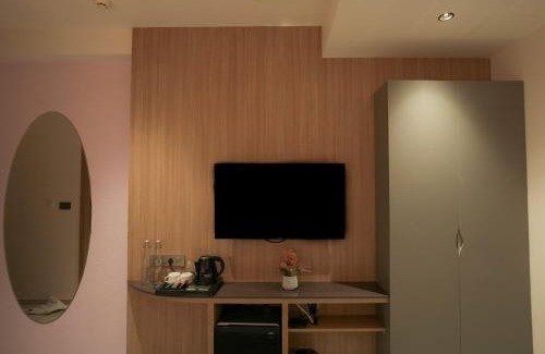 Dwarka Hotel | Sudarshan Palace By Spree