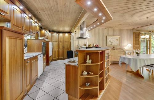Skovgaarde House | Sufficient space for all you will find in this cozy cottage.