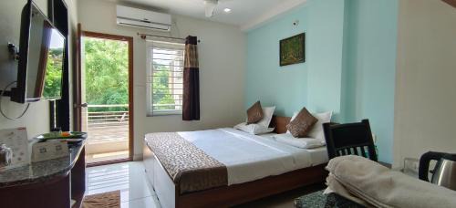 Vijayanagar House | Sugamya Corner Guesthouse
