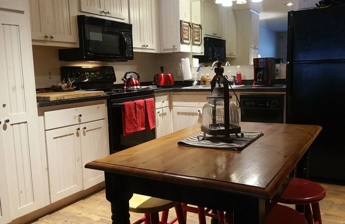 Carrabassett Valley Condo | Sugarloaf Mountain Condo with Indoor Pool, Shuttle and Direct Trail Access!