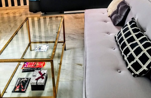 San Julian Condo | SUIT CENTER