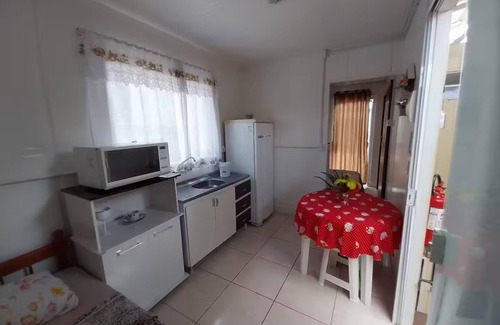 Cidade Nova Apartment | Suite 11 with morning sun