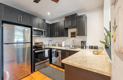 Brasilito Apartment | Suite 2 Howler - Beach & Pool Condo with 2 BR