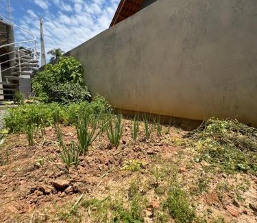 Vila da Gloria House | Suite 3- Praia bonita Hospedagem,agora com ar condicionado