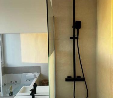 Bleuets - Bordieres - Pinsons Apartment | Suite « BODY LOVE » - Jacuzzi privatif