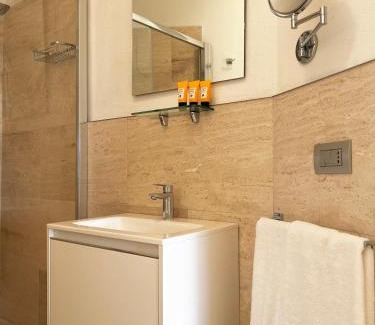 La Maddalena House | Suite con giardino