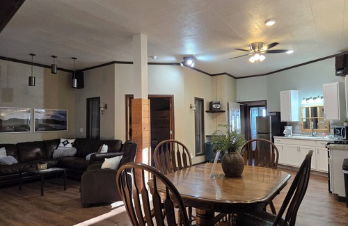 Valier Apartment | Suite Country Downtown : Enjoy Two Suites #1 & #2: Cozy and relaxing