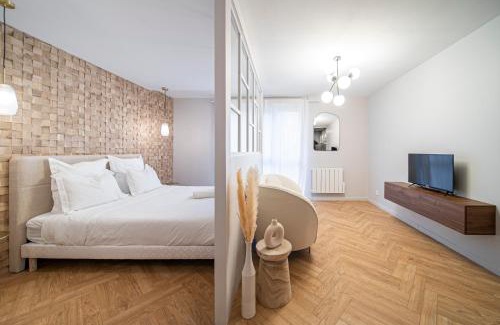 Grand Clement Apartment | Suite Georgia - Check in h24 - Wifi