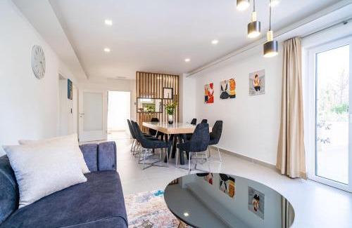 Gromaca House | Suite Petmat