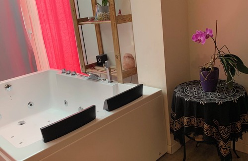 Vallenoncello Bed & Breakfast | Suite&SPA Ragaraja, guaranteed relaxation with in-room sauna and hot tub