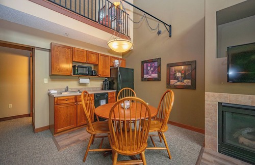 Thayerville Apartment | Suites at Silver Tree: B206 One Bedroom & Loft Lake View
