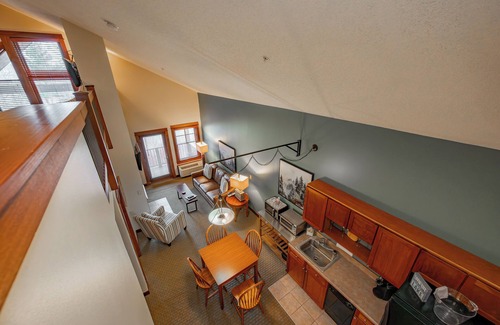 Thayerville Apartment | Suites at Silver Tree: B302 One Bedroom & Loft Lake View