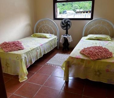 Mangaratiba House | Suites no Centro de Mangaratiba Costa Verde