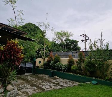 Bukit Lawang Hotel | Sultan Guesthouse