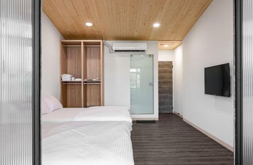 Liuqiu House | Summer Camp B&B