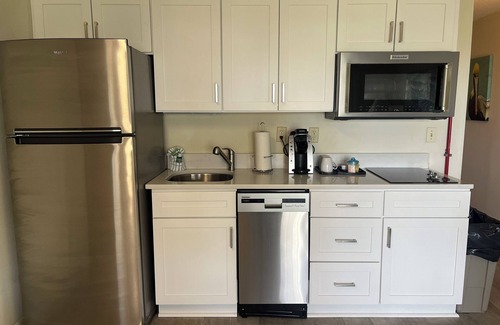 Wrightsville Beach Condo | Summer Sands Dog Daze of Summer Room 306