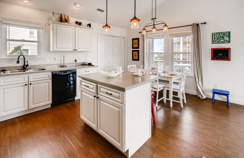 Rodanthe House | SUMMER SAVINGS-Dog Friendly Oceanview Home Just Steps from Rodanthe Fishing Pier