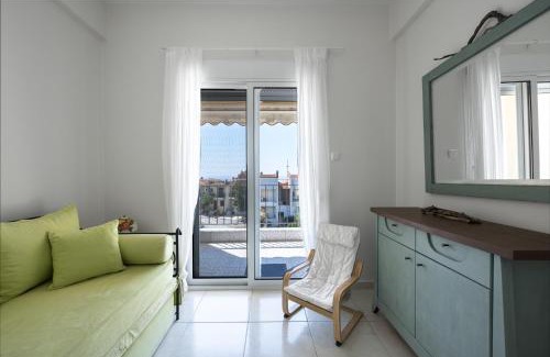 Gerakini Apartment | Summer Vibes by Luxlikehome