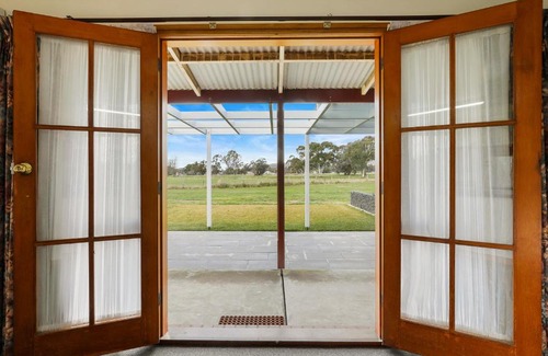 Moonambel Bed & Breakfast | Summerfield Winery and Accommodation