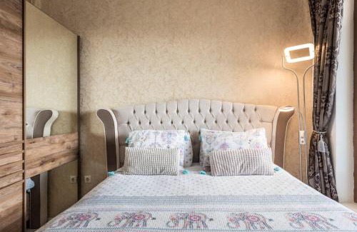 Varna Apartment | Summertime in Varna South Bay Beach Residence