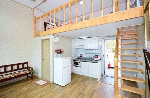 Yeosu House | Sun and Moon Pension