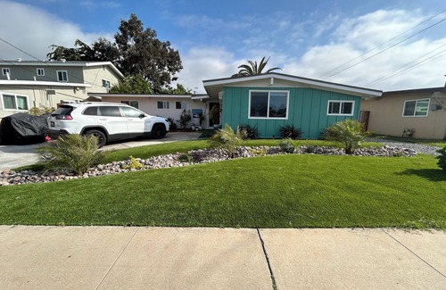 Imperial Beach Apartment | Sun drenched Beach retreat in quiet walkable pet friendly neighborhood!