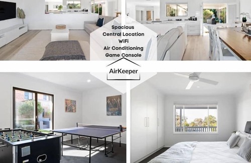 Bateau Bay House | Sun Drenched Home Away from Home/ Bateau Bay
