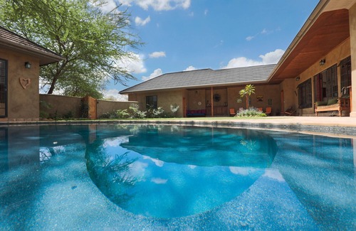 Arusha Cottage | Sunbird Cottage, Exclusive Cottage located on 18 hole Golf course, Tanzannia