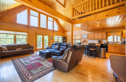Sunday River Area Cabin | Sunday River Cabin w/Hot Tub, Fireplace, Games, 2 Living Areas - Sleeps 12